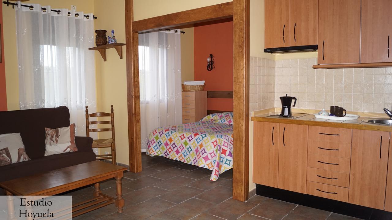 Apartamentos Estrellas De Monfraguee 토레혼엘루비오 외부 사진