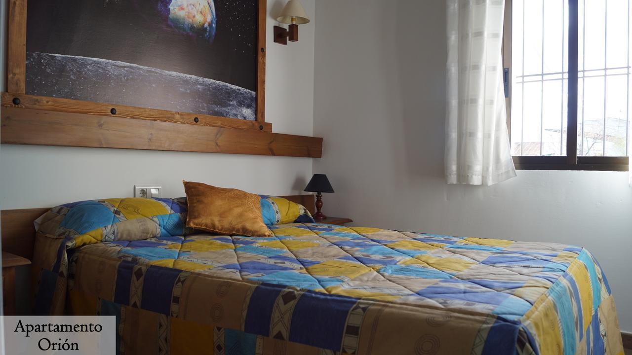 Apartamentos Estrellas De Monfraguee 토레혼엘루비오 외부 사진